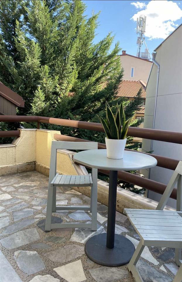 KOMFOREN TROSOBEN STAN VO CENTAR,VODNO