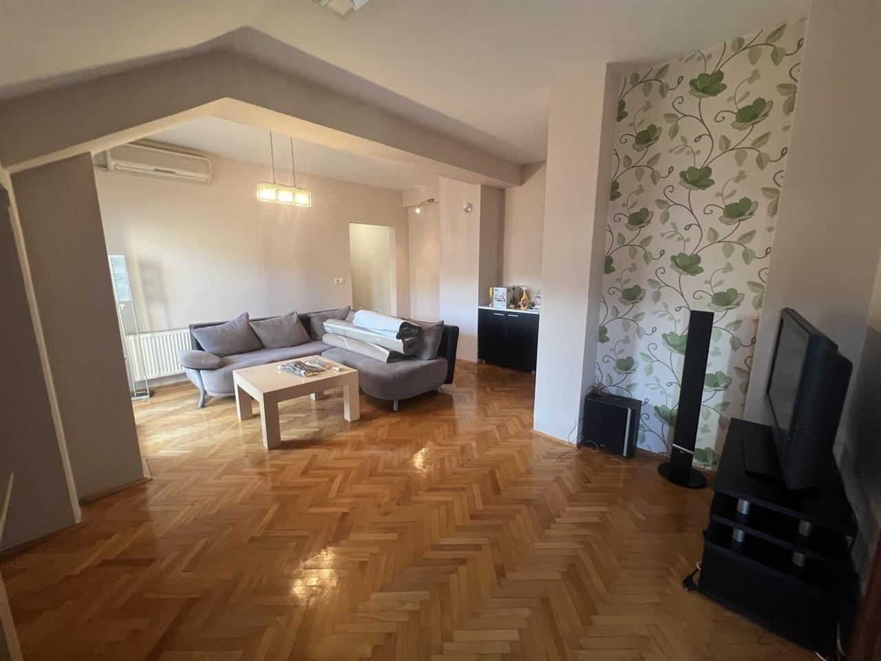 Odlicen dvosoben stan od 50m2 vo K4 kaj Specijal