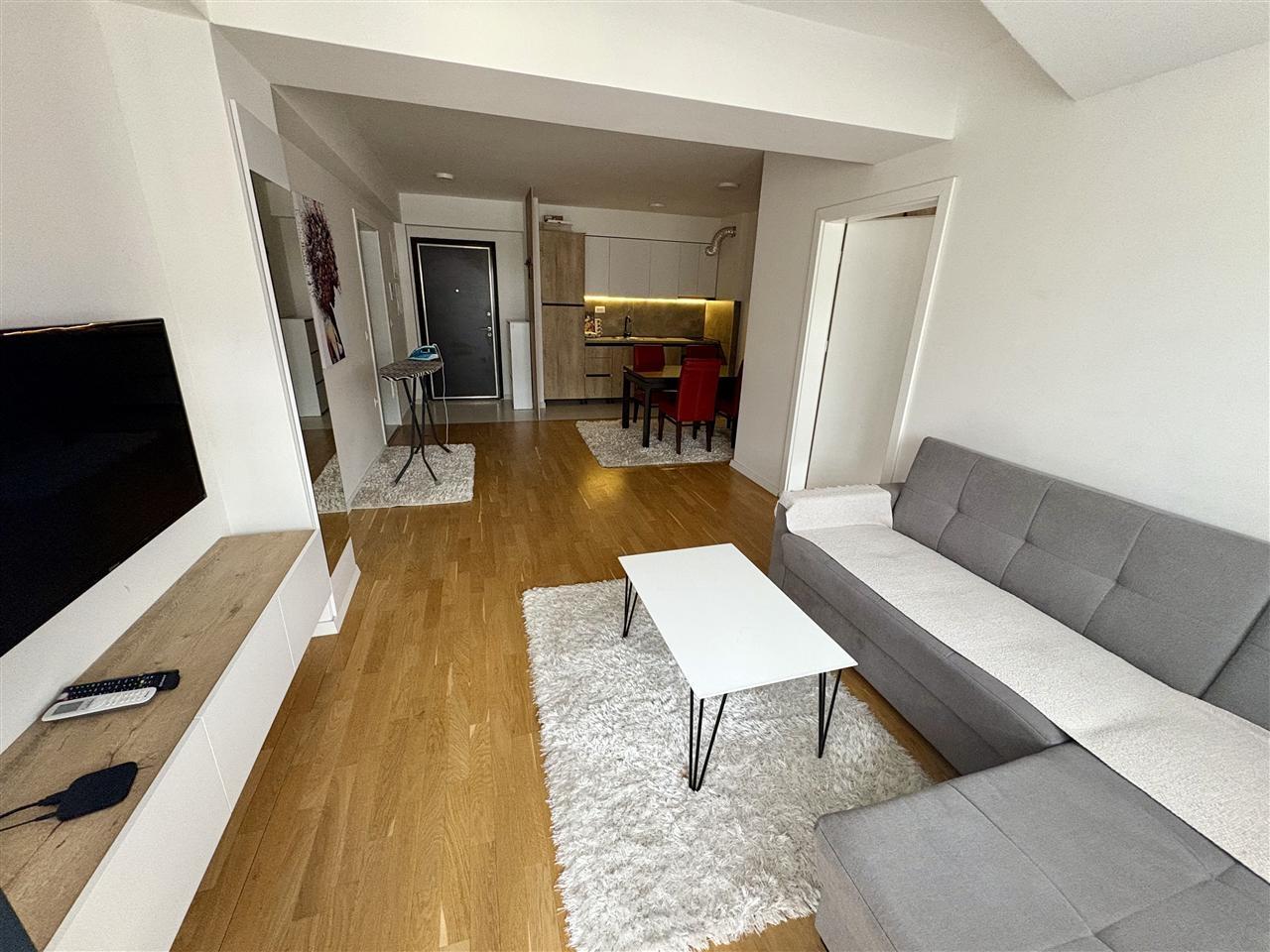 Se izdava nov stan 50m2 vo Centar Kapistec sproti TC Zebra