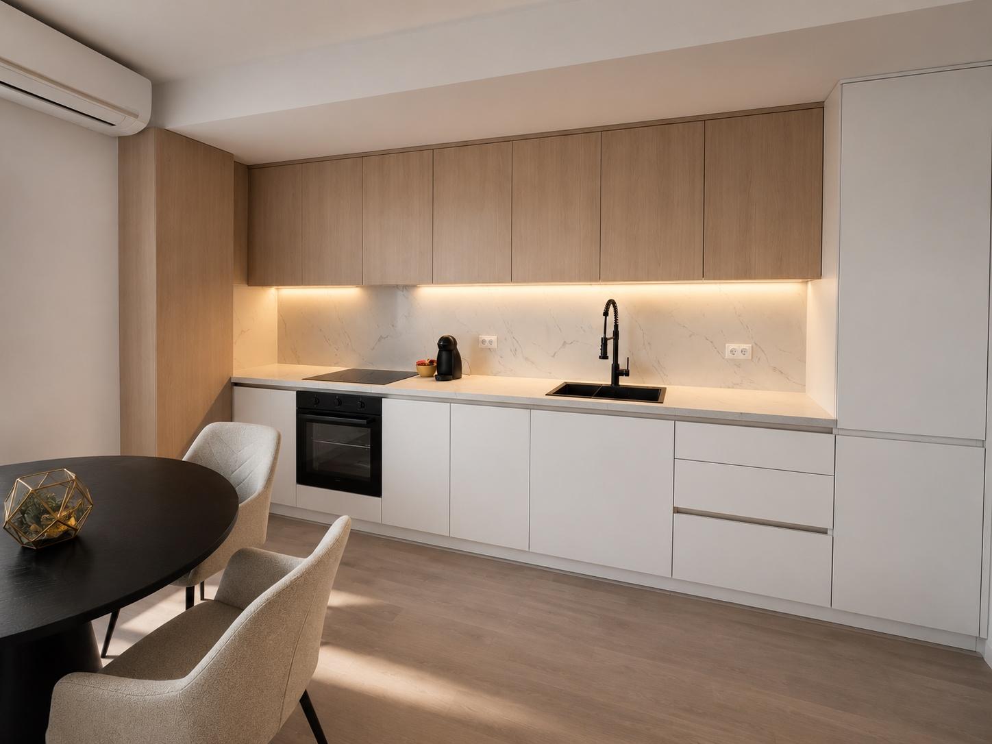 NEW THREE-ROOM APARTMENT. AIRPORT