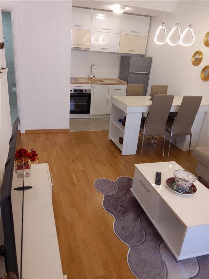 Se izdava stan vo Aerodrom od 41m2