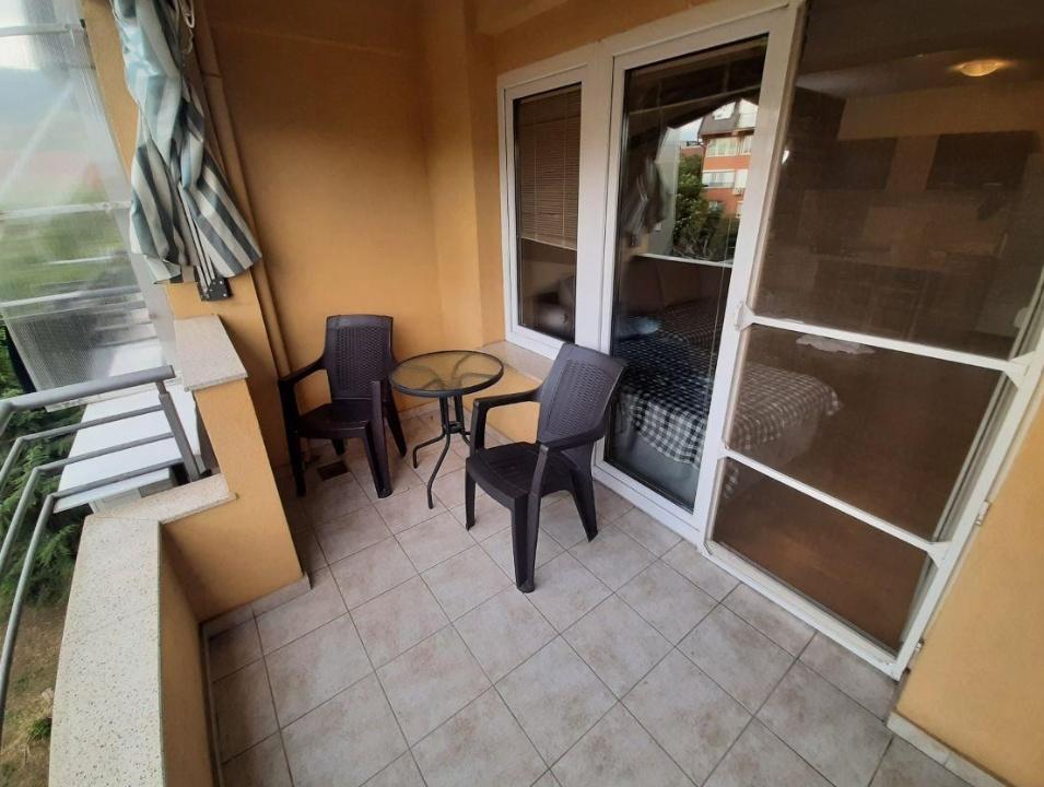se izdava dvosoben centar za stranski jazici