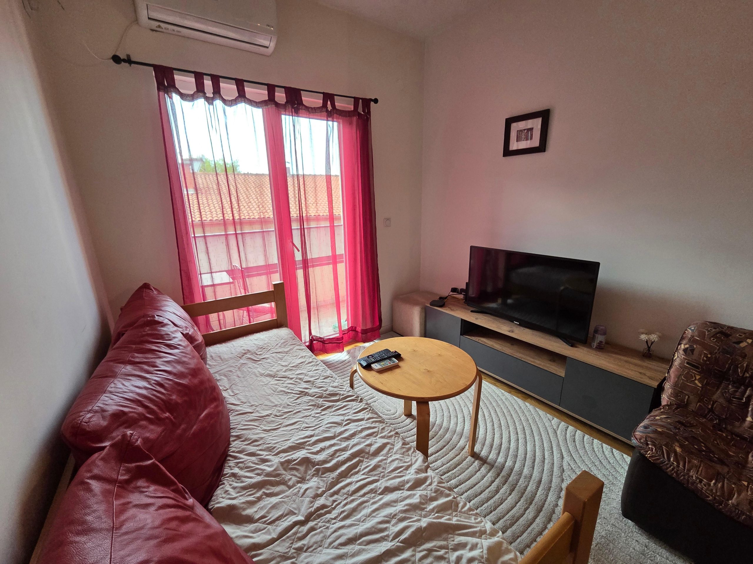 Se iznajmuva | Izdava flat in Crnice