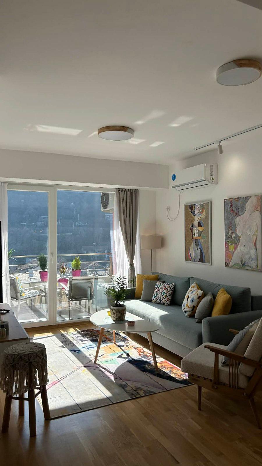 SAVIC IS RENTING AN APARTMENT IN KISELA VODA