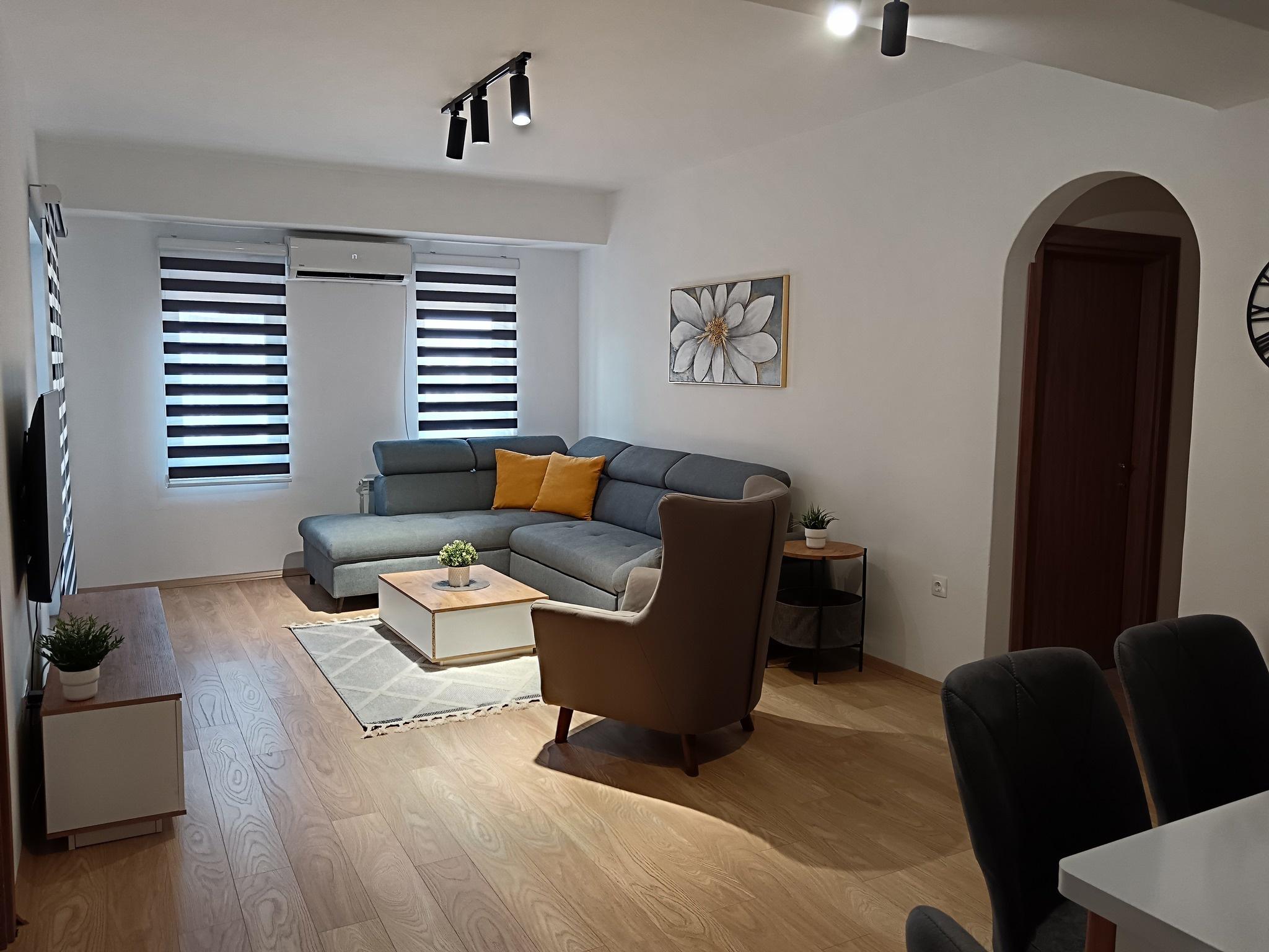 A three-room apartment for rent in Skopje near the Greek Embassy