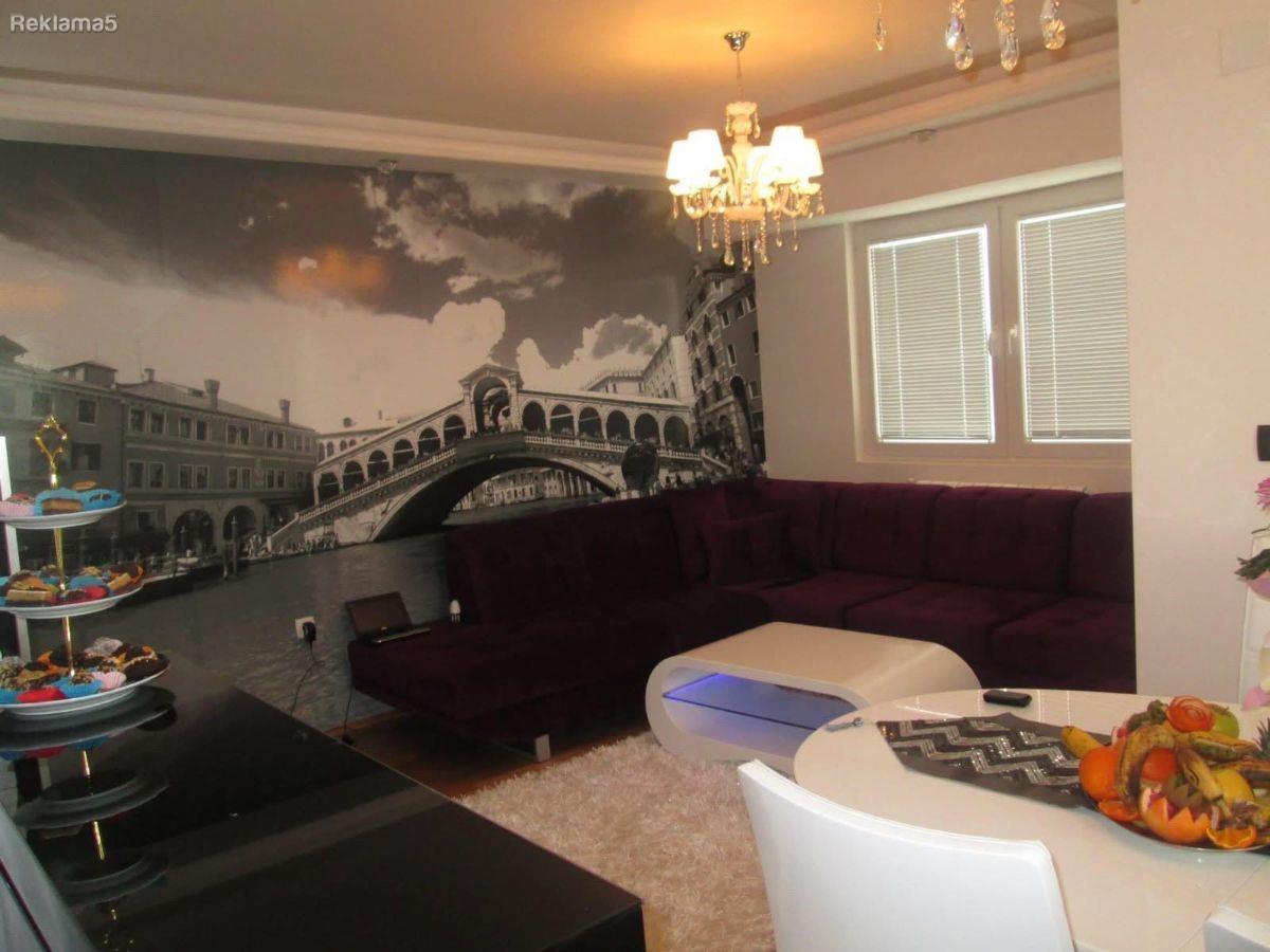 Dharma Doma rents an apartment in Lisice