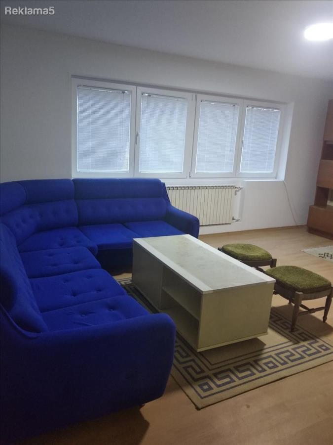 Îzdavam celosno namesten stan vo crnice