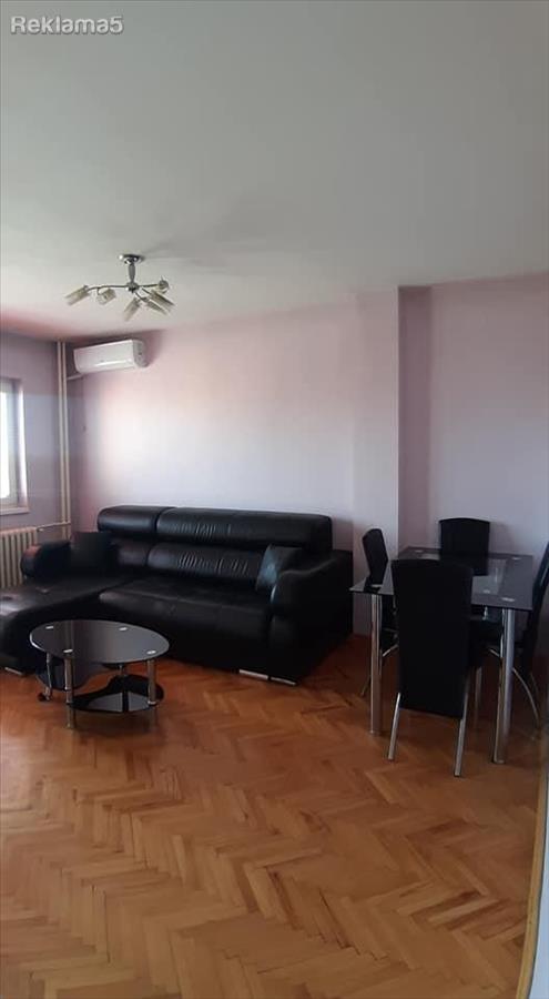 50 m2 STAN SO 2 SPALNI BLIZU SOBRANIE !!!