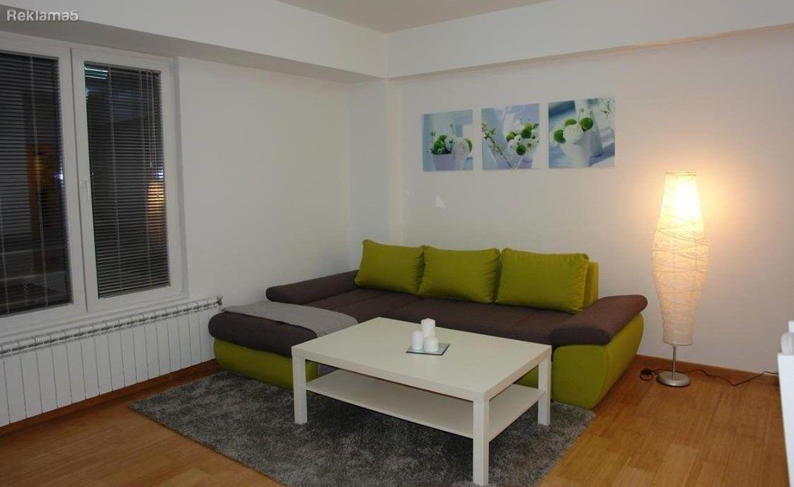 Three-room apartment for rent in Aerodrom