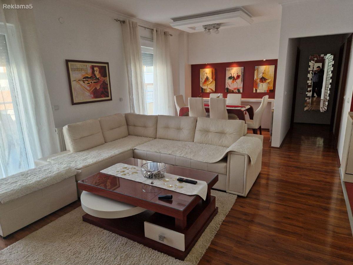 I am renting a luxuriously furnished apartment in Gevgelija