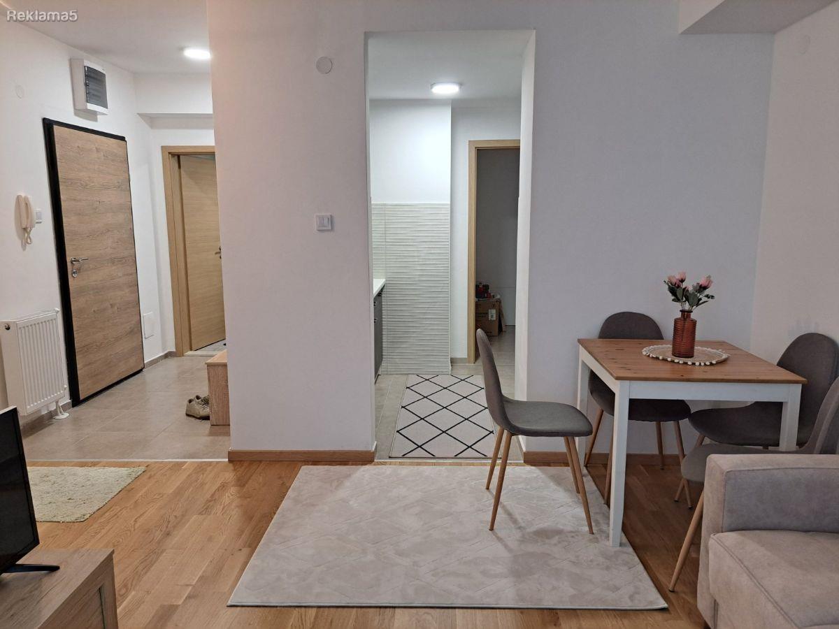 I am renting a fully furnished and new apartment