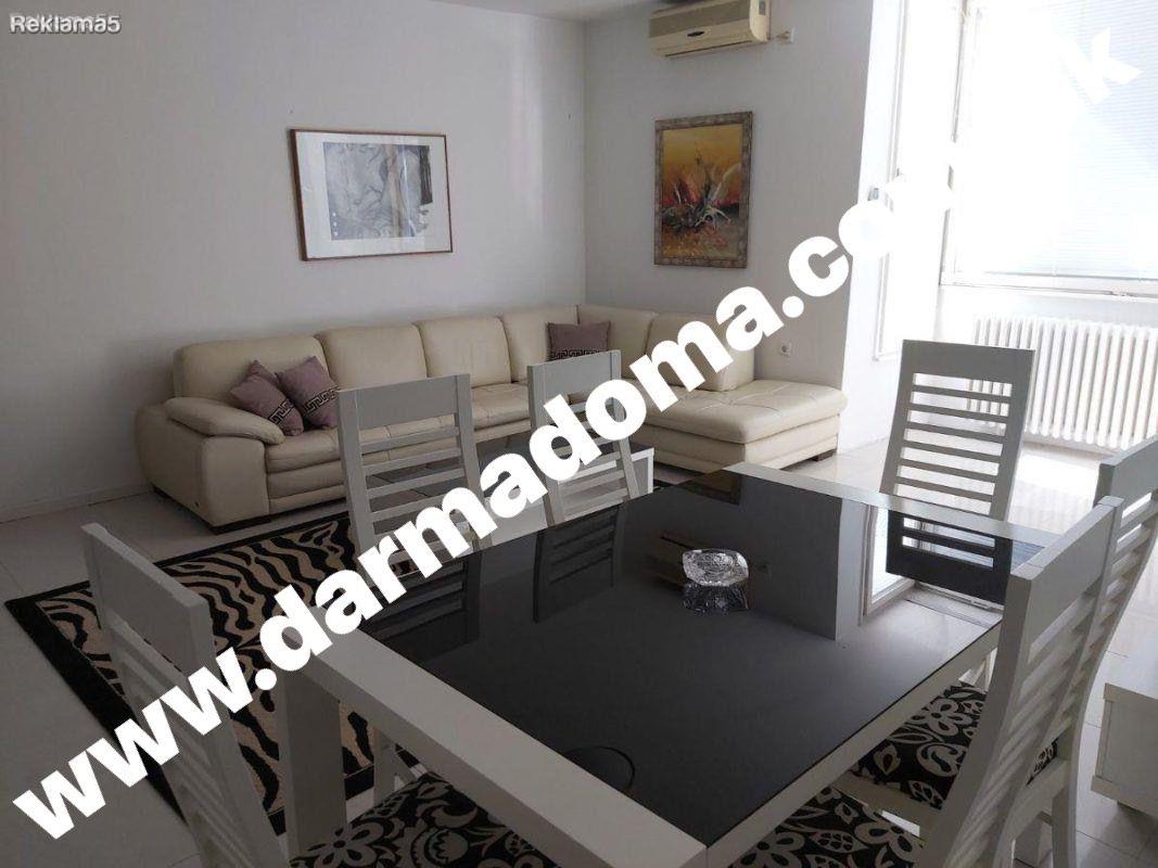 Dharma Doma rents out an apartment in the Center!