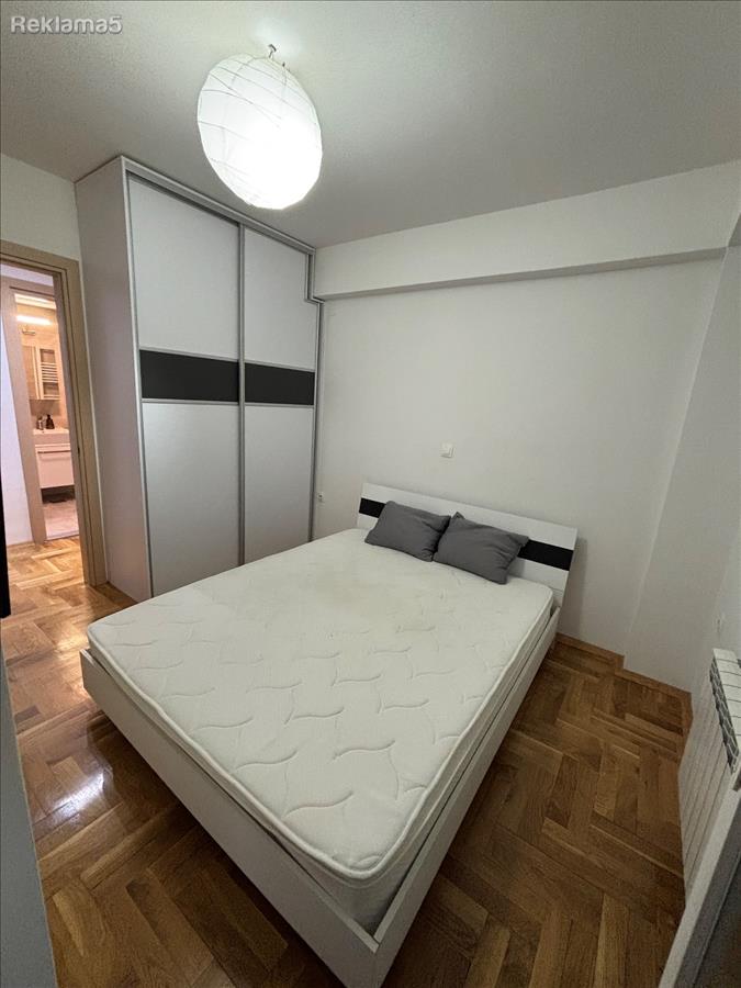 38m2 apartment for rent in Aerodrom