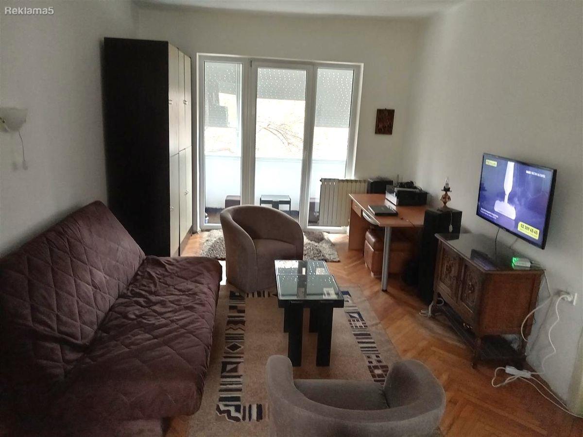 ONE BEDROOM APARTMENT FOR RENT IN THE CENTER