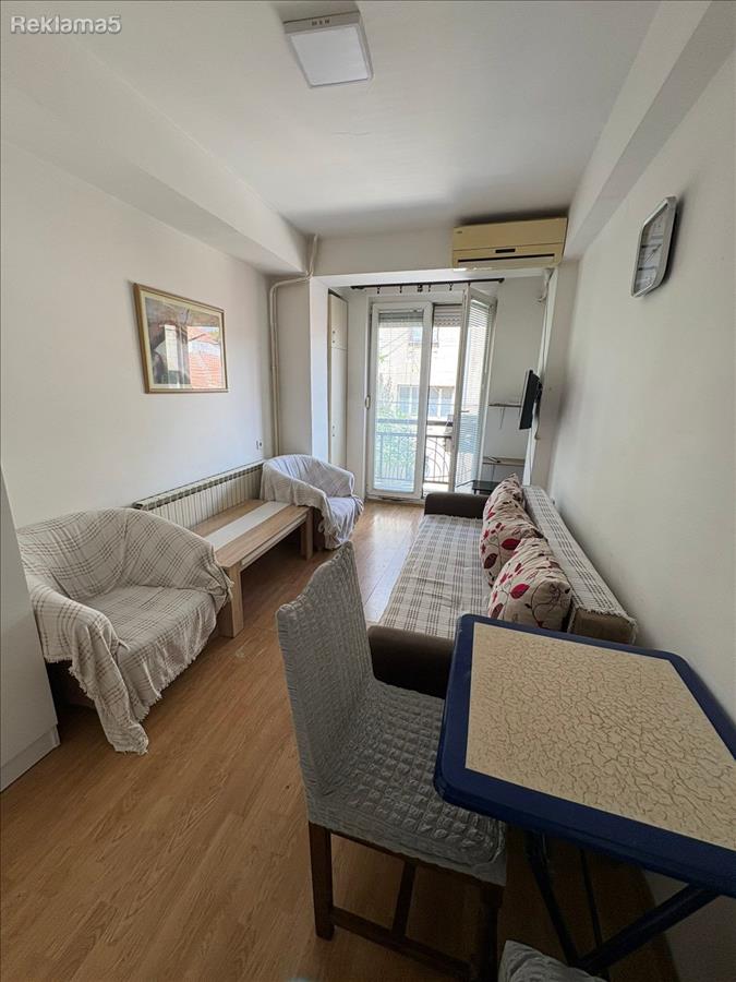 Se izdava namestena garsonjera vo Kisela Voda 25m2