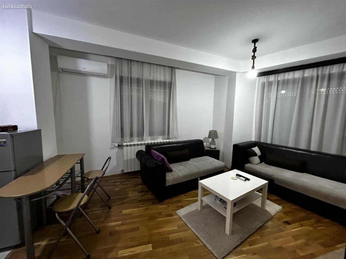 Izdavam Nov Trosoben Stan 60 m2 Vodno so Garaza