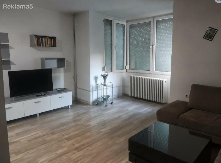 SE IZDAVA TROSOBEN NAD MALAGA EKO CENTAR