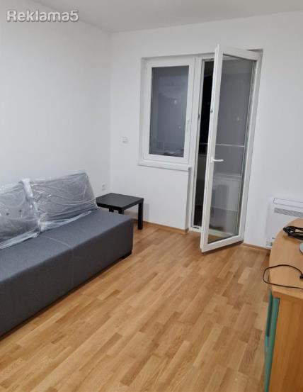 SE IZDAVA DVOSOBEN NOV KAJ PICERIJA VERONA ARODROM