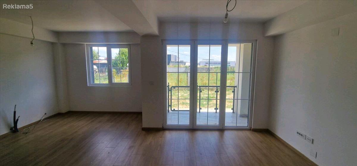Apartment for office/business space