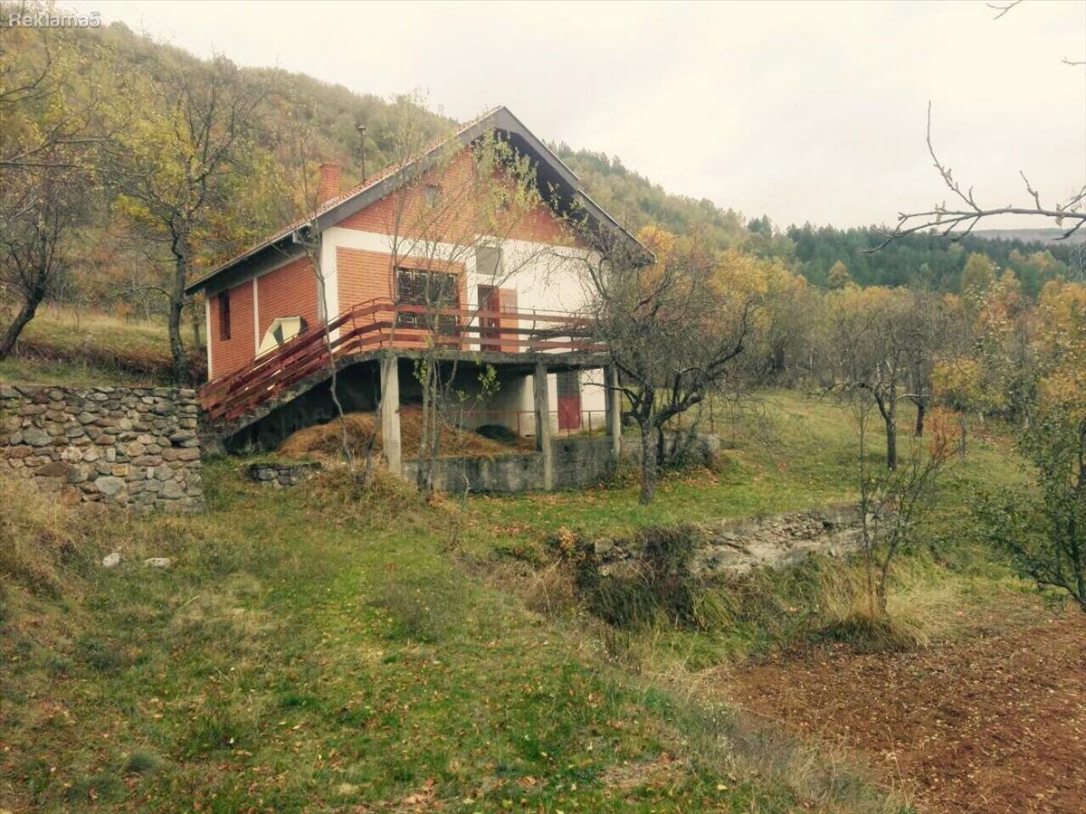 I am selling a house in Kriva Palanka