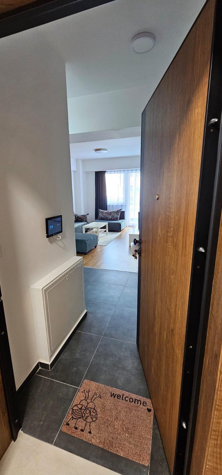 I rent or sell an apartment in East Gate living