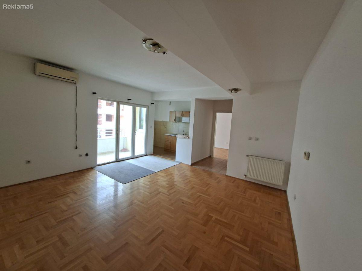 SAVIĆ IS SELLING AN APARTMENT IN KISELA VODA