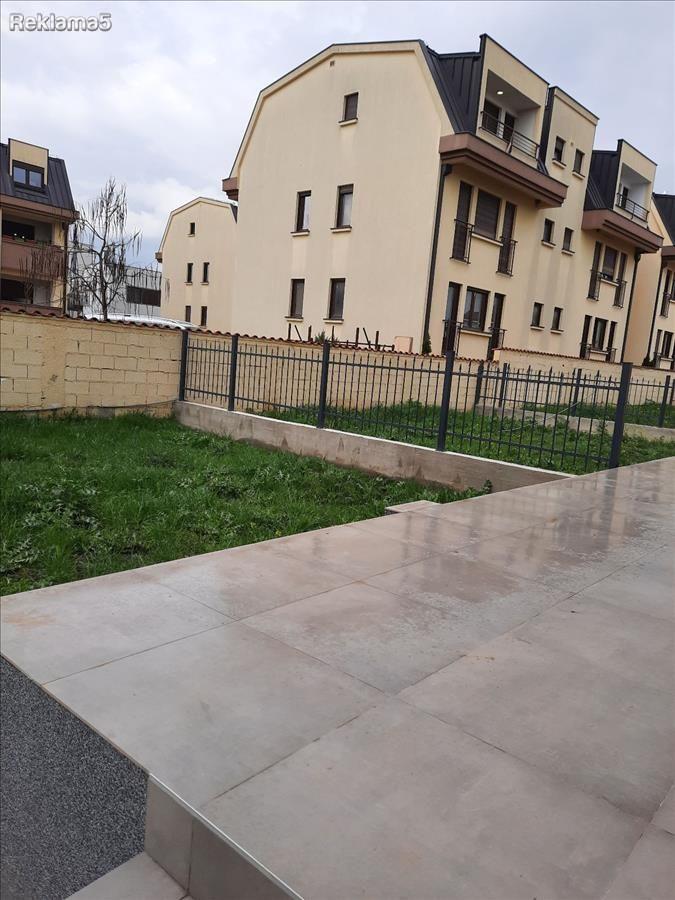 NOVA kukja vo Bardovci 184m2