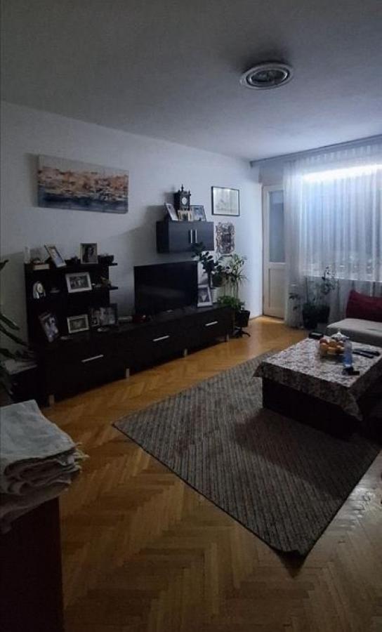 Renovated and furnished duplex 104m2 for sale in Topansko