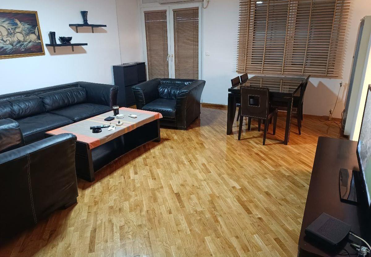 A 75m2 apartment in the Center is for sale