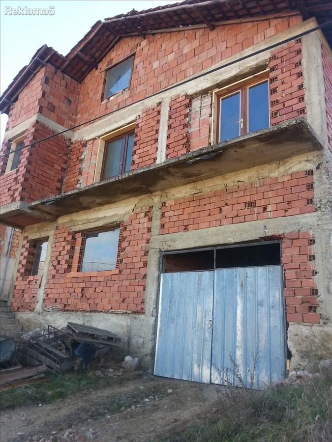 Karabina HOUSE IN BEROVO