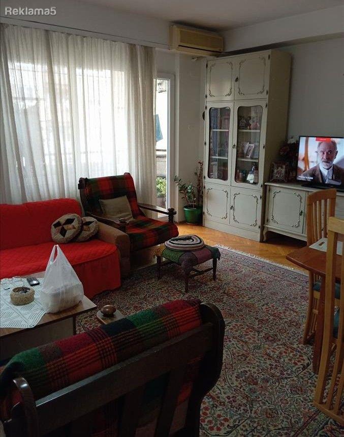 Se prodava prazen stan 54m2 vo Aerodrom