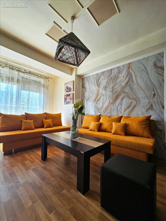 Modern apartment on the first floor, end of Porta Vlae, beginning of Gjorch