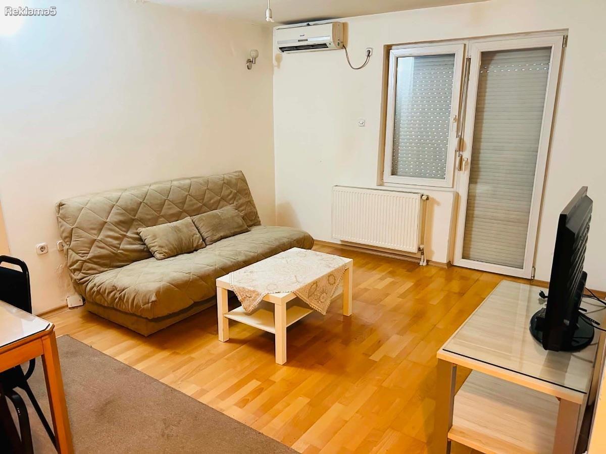 Apartment for rent in Aerodrom | 50m² | €350