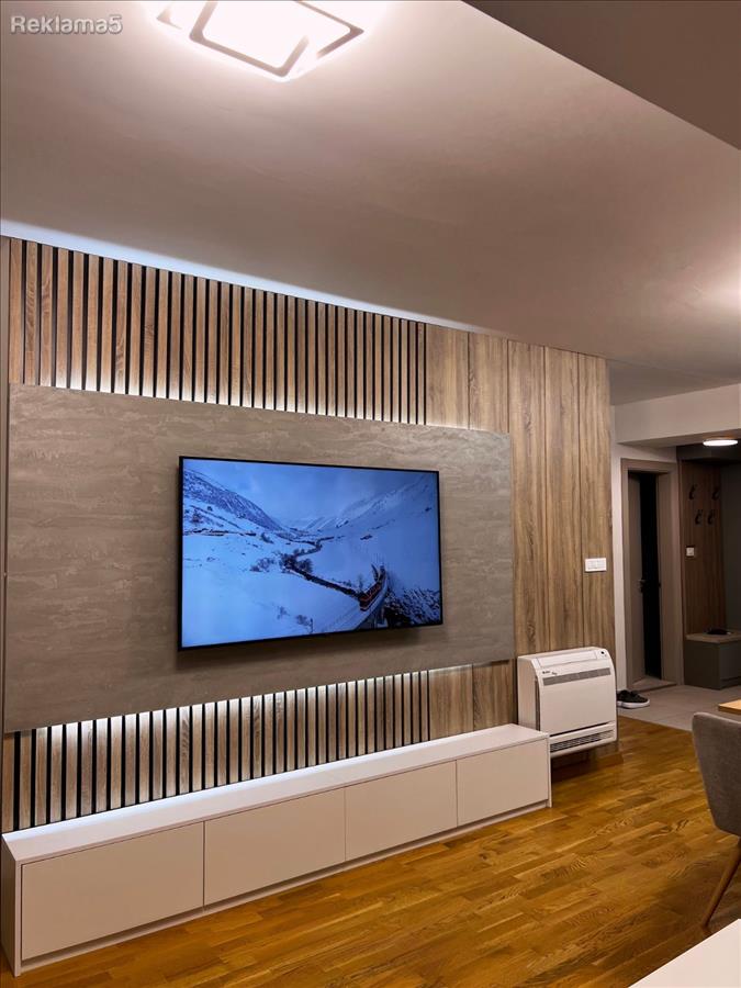 Luxury three-room apartment for rent — Aerodrom, 64 m2