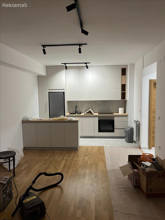 SEMI-FURNISHED APARTMENT IN THE CENTER, OLYMPIC-KYPERS