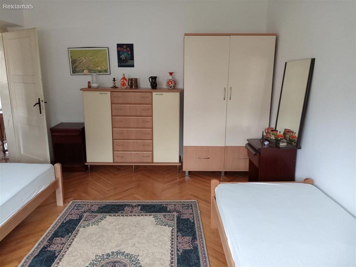 Izdavam Dvosoben Stan 53 m2 Centar Prolece