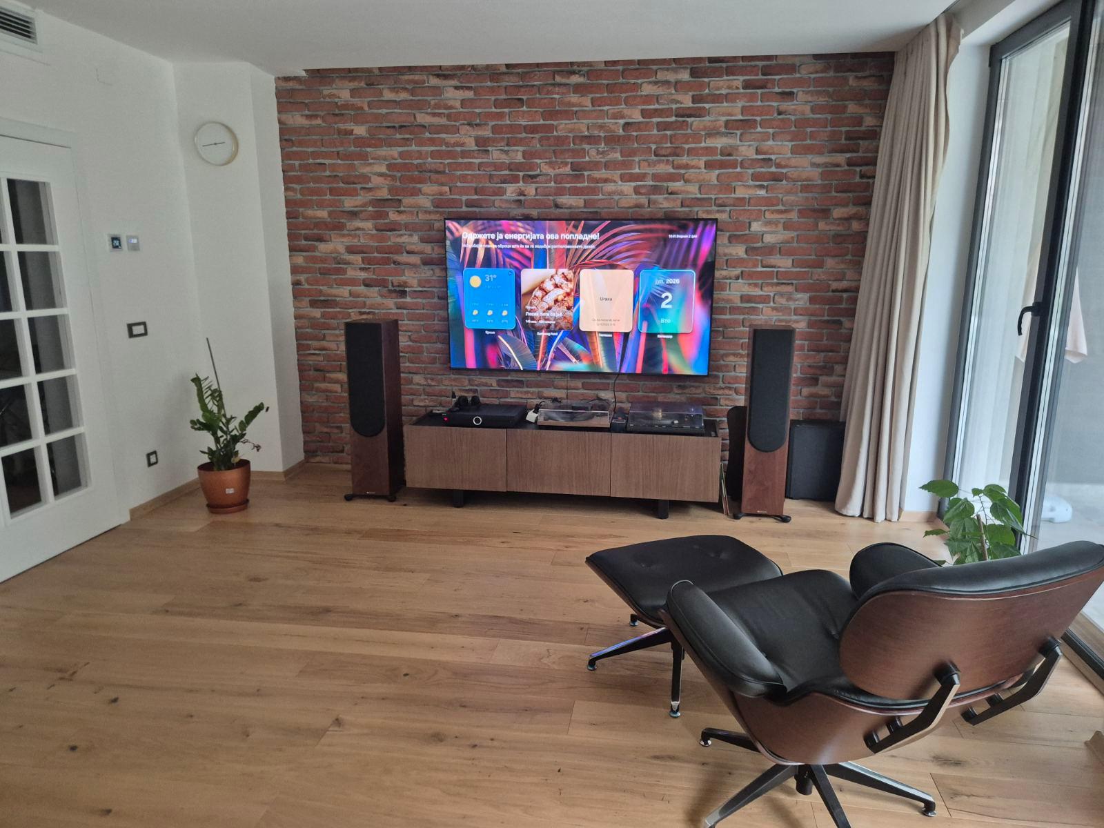 VODNO LUKSUZNO OPREMENA KUKJA 170m2