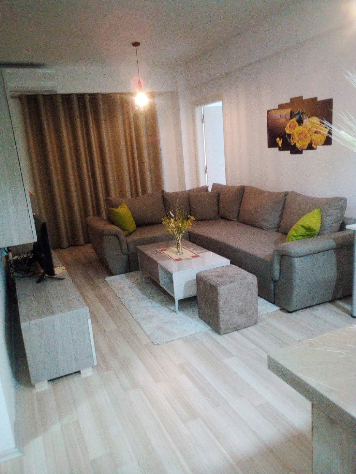 Prodavam stan vo Hipodrom 2
