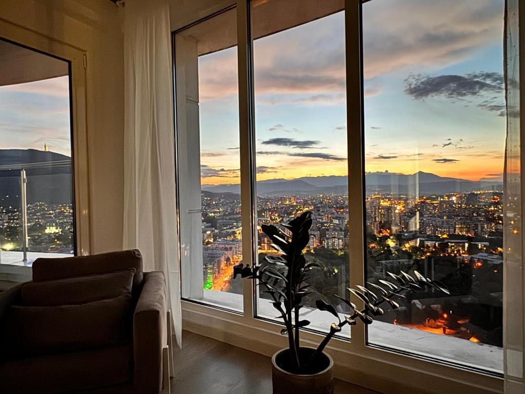 Apartment with a panoramic view on the 36th floor – Cevahir Sky City