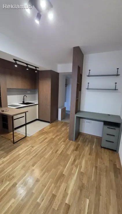 We are renting a beautiful new studio apartment in Aerodrom, for a business professional