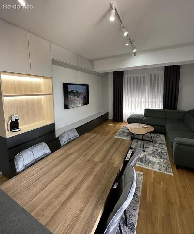 Apartment for rent in Aerodrom 80m2