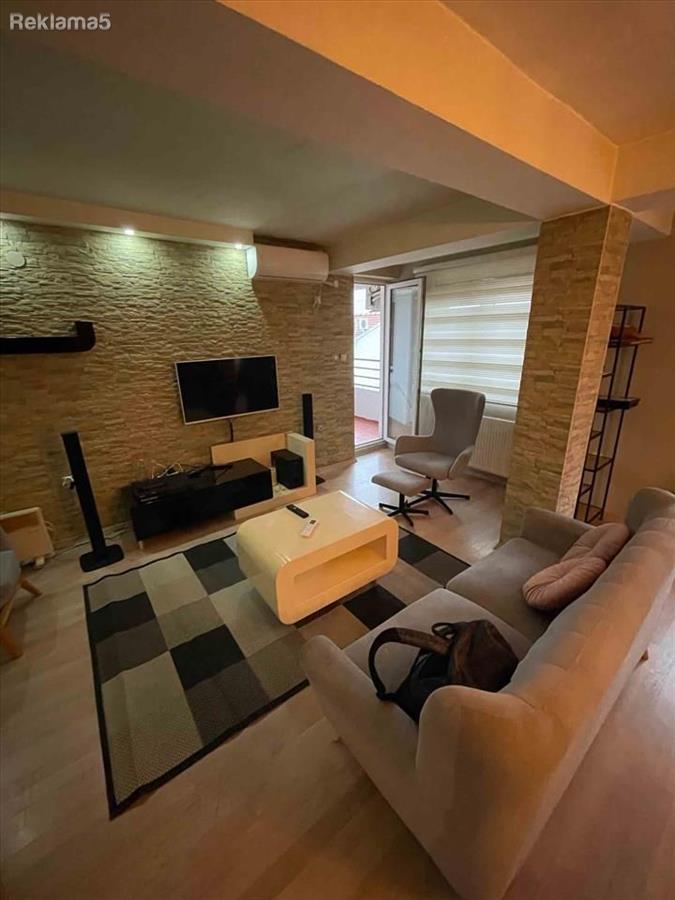Duplex for rent in Debar Maalo 64+20m2