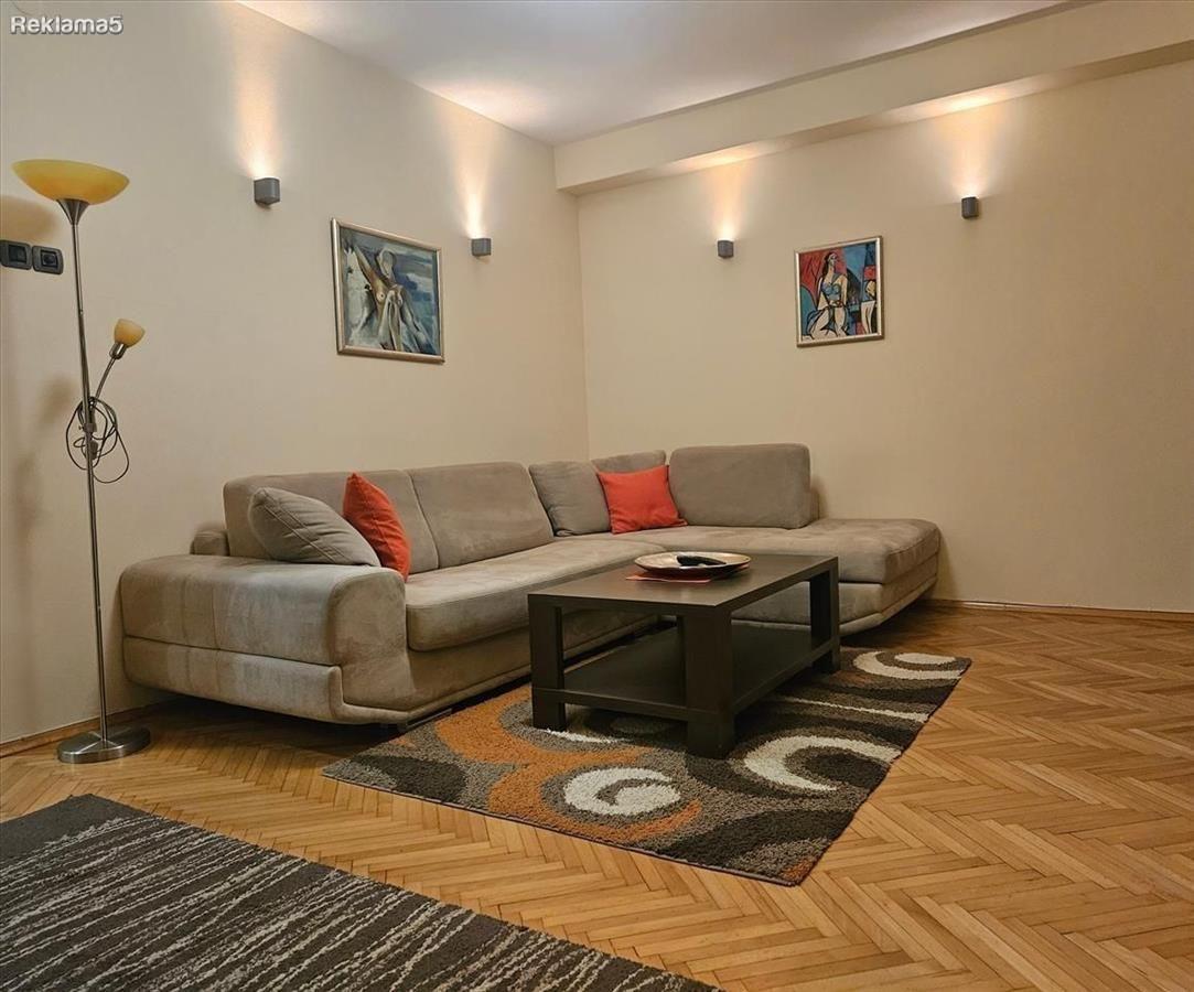 SE IZNAJMUVA STAN VO BLIZINA NA MINISTERSTVO.ZA EKONOMIJA