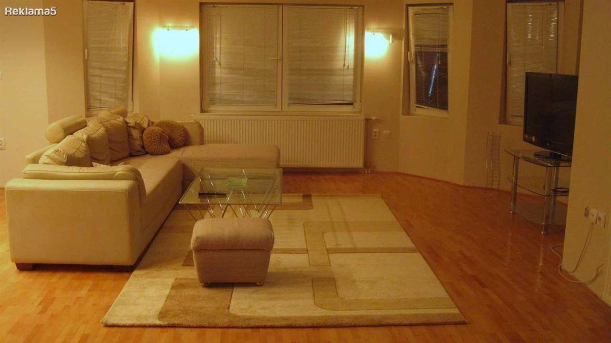 Dharma Doma rents a floor of a house in Taftalidze 1!