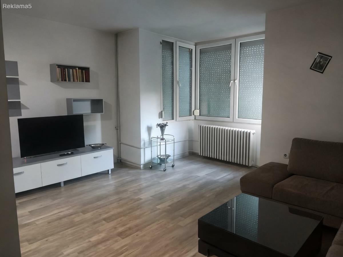 Three-room apartment of 78m² for rent in Centar