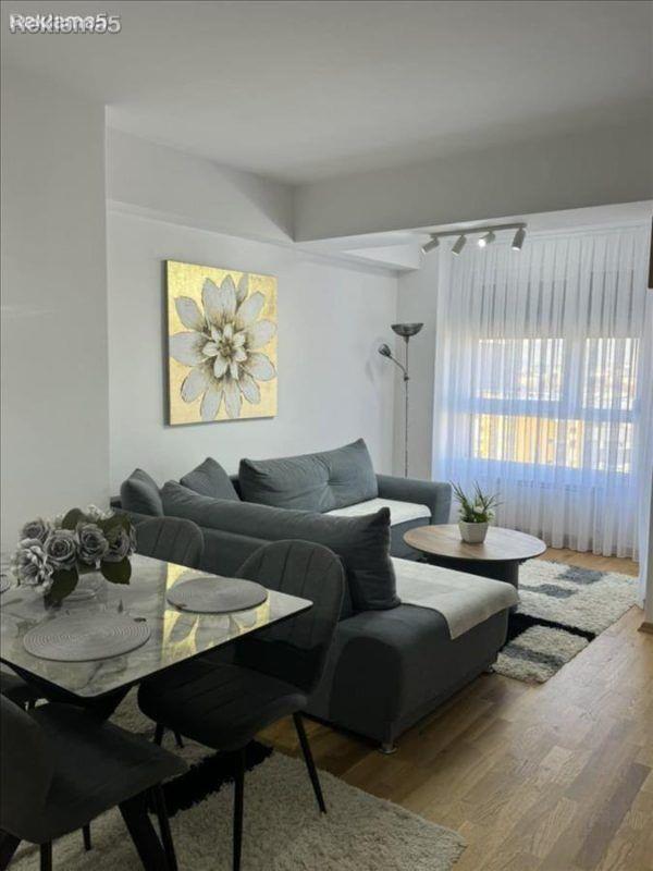 Dharma Doma rents out an apartment in Aerodrom