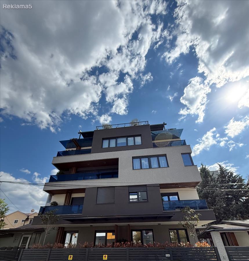 Se izdava/iznajmuva nov 4soben stan vo Taftalidze 90m2