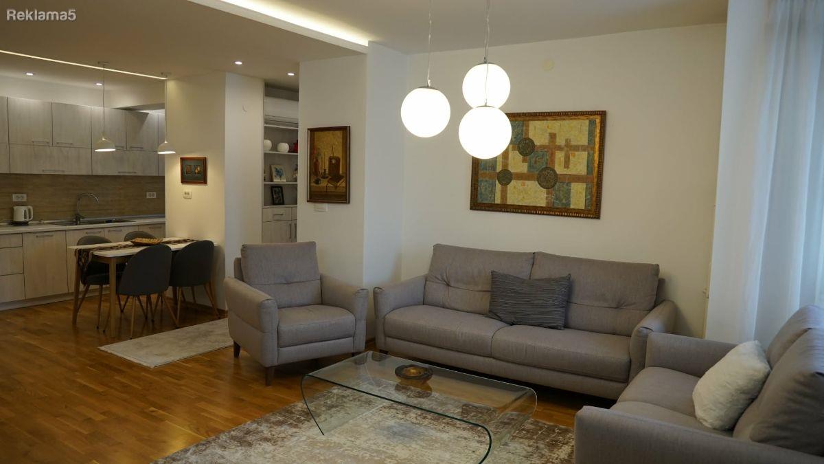 Fully furnished apartment for rent in Center