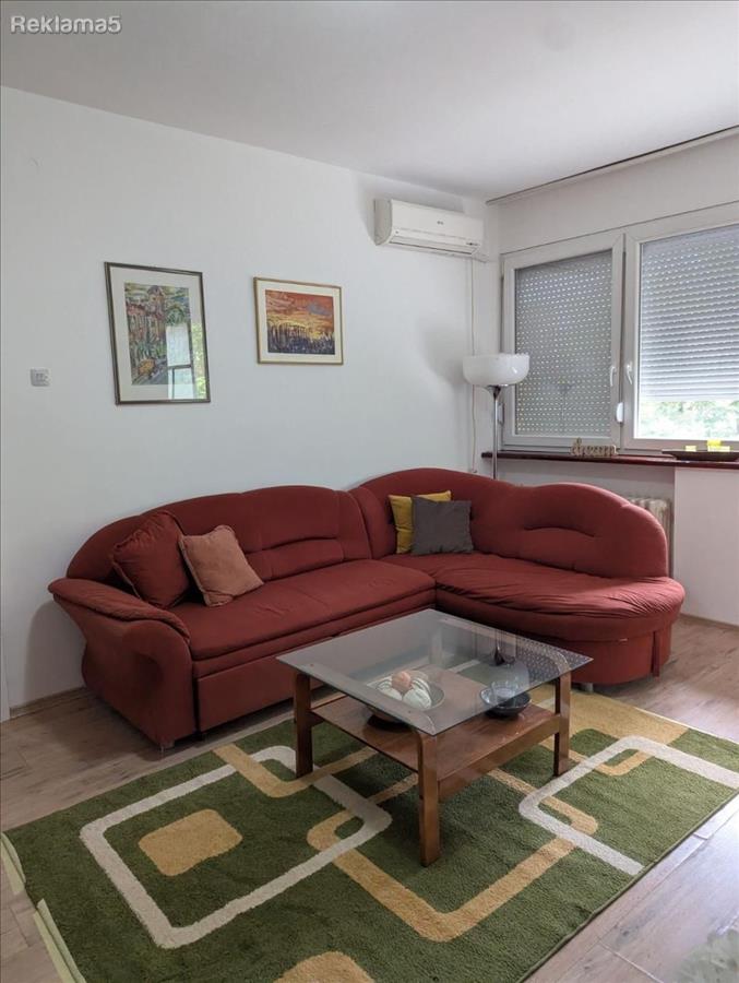 Se izdava stan vo Karpos II od 50m2
