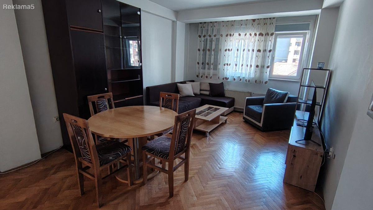Centar (univerzalna)
